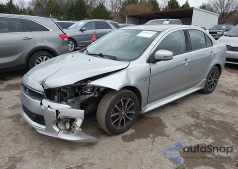 2017 Mitsubishi Lancer Es z USA, uszkodzony, nr VIN JA32U2FU0HU005639